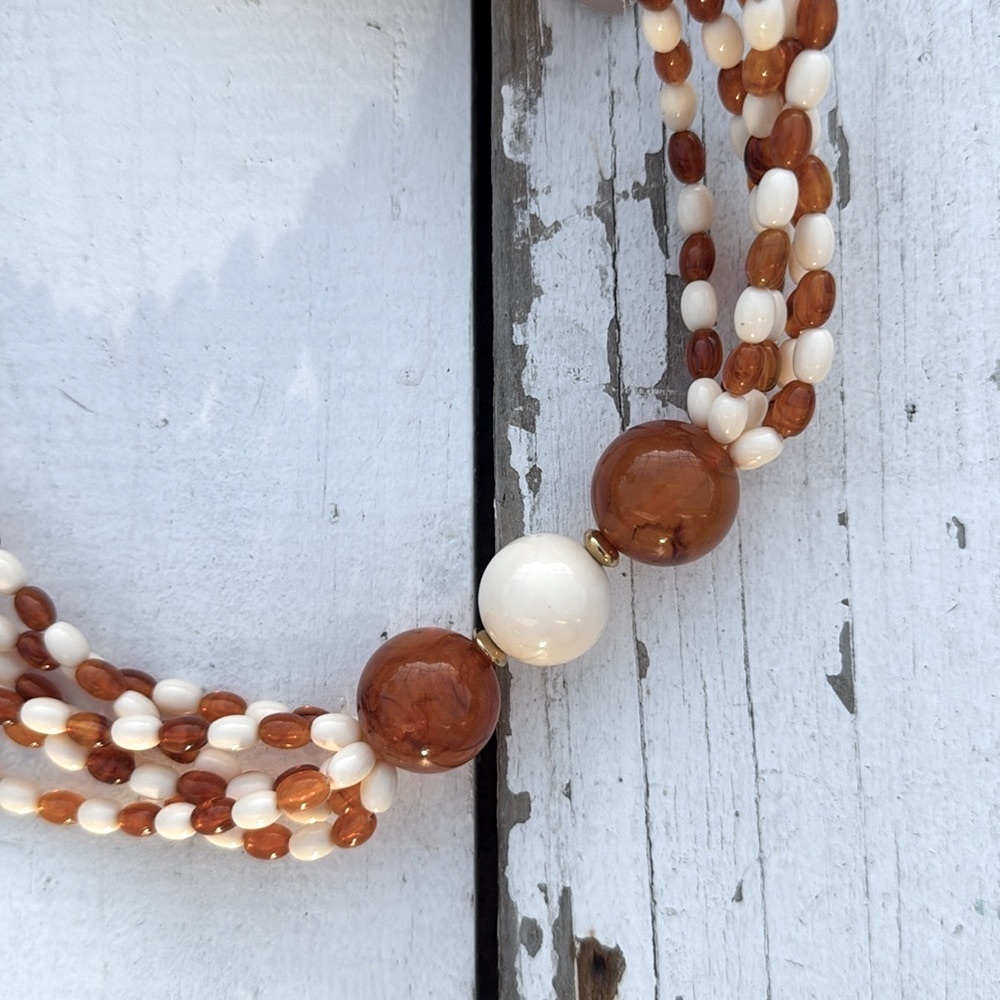 Vintage Avon Cosmopolitan Collection Necklace - Picture 2 of 5